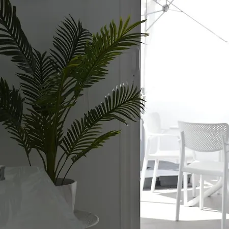 White Serenity * Playa Honda (Lanzarote)