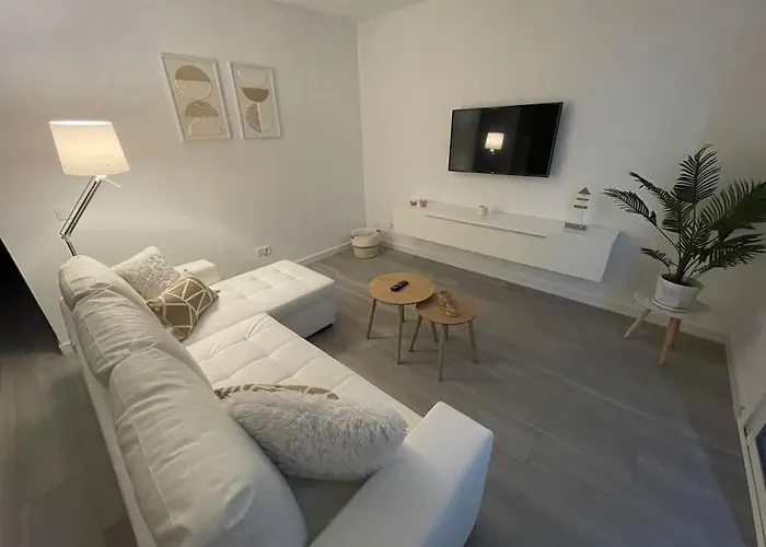 White Serenity * Playa Honda (Lanzarote)